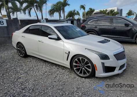 2017 Cadillac Cts-V z USA, uszkodzony, nr VIN 1G6A15S64H0137358